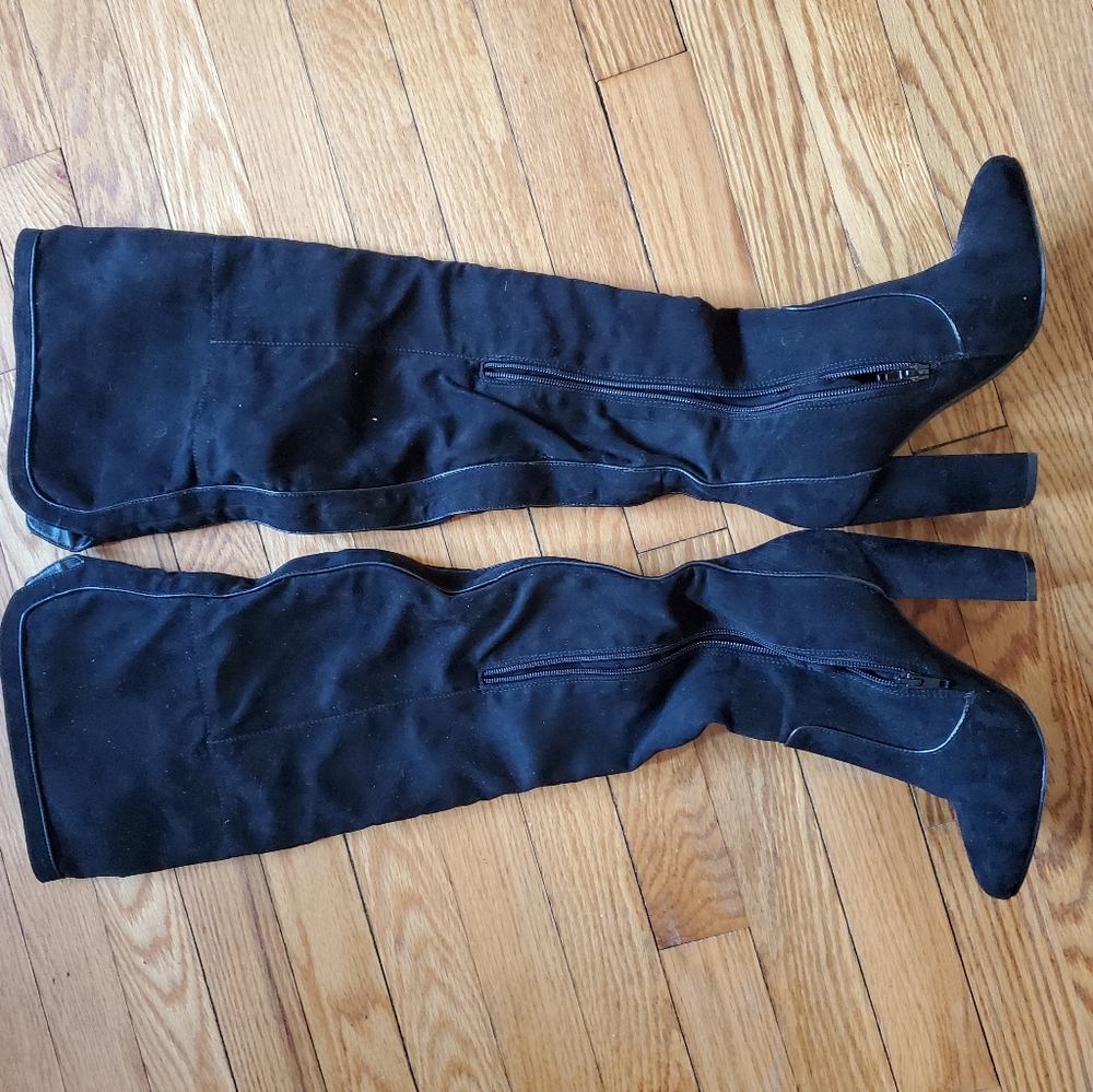 Thigh high suede boots - Picture 2 of 3